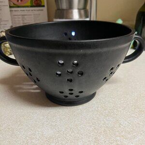 Leanne Ford for Crate & Barrel Black Colander Berry Garcia Bowl Fruit Basket